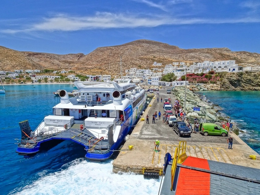 Fährhafen Folegandros