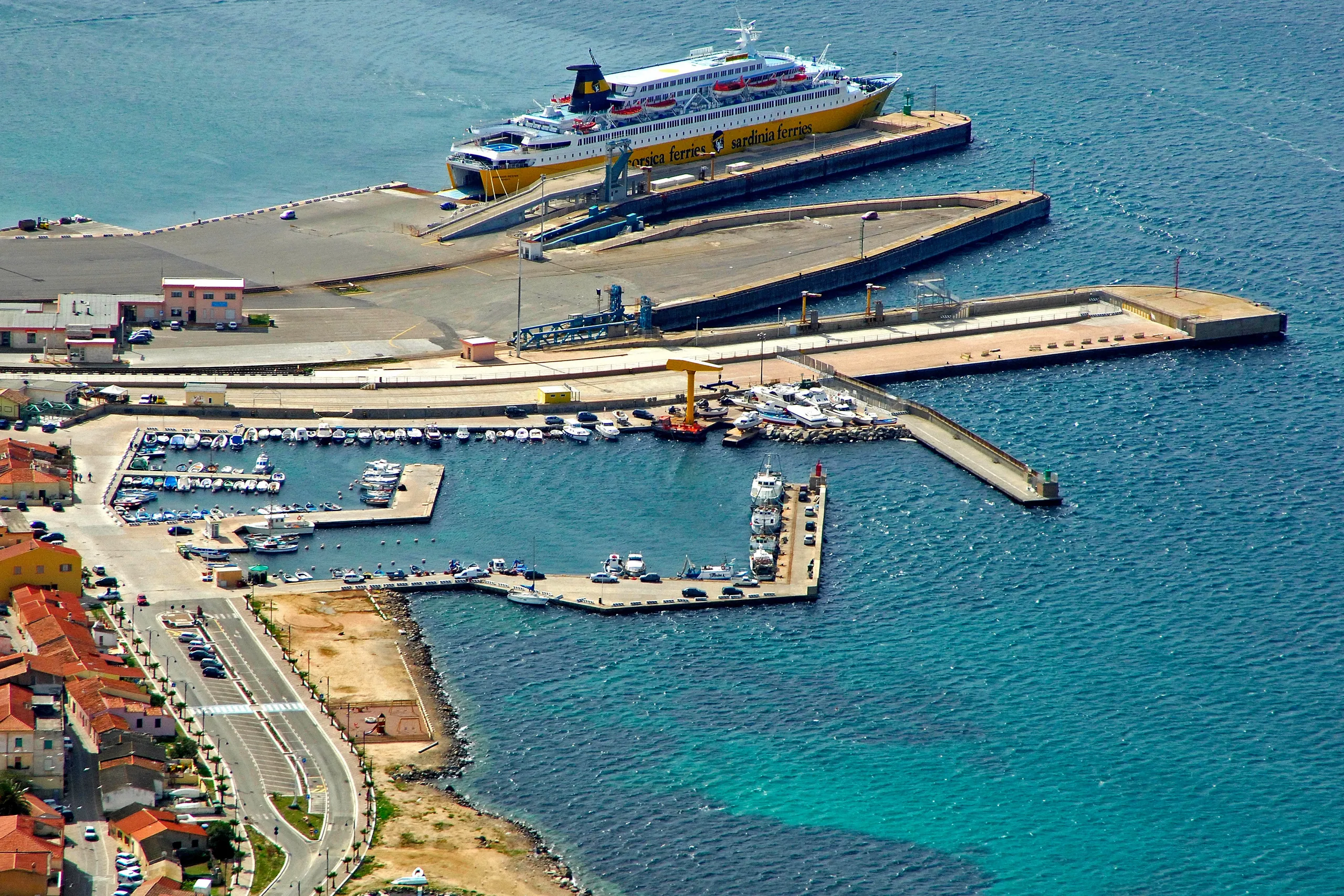 Fährhafen Golfo Aranci