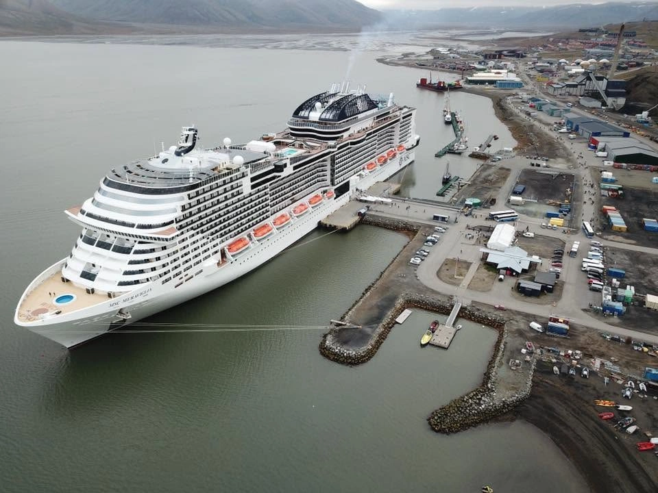 Fährhafen Longyearbyen