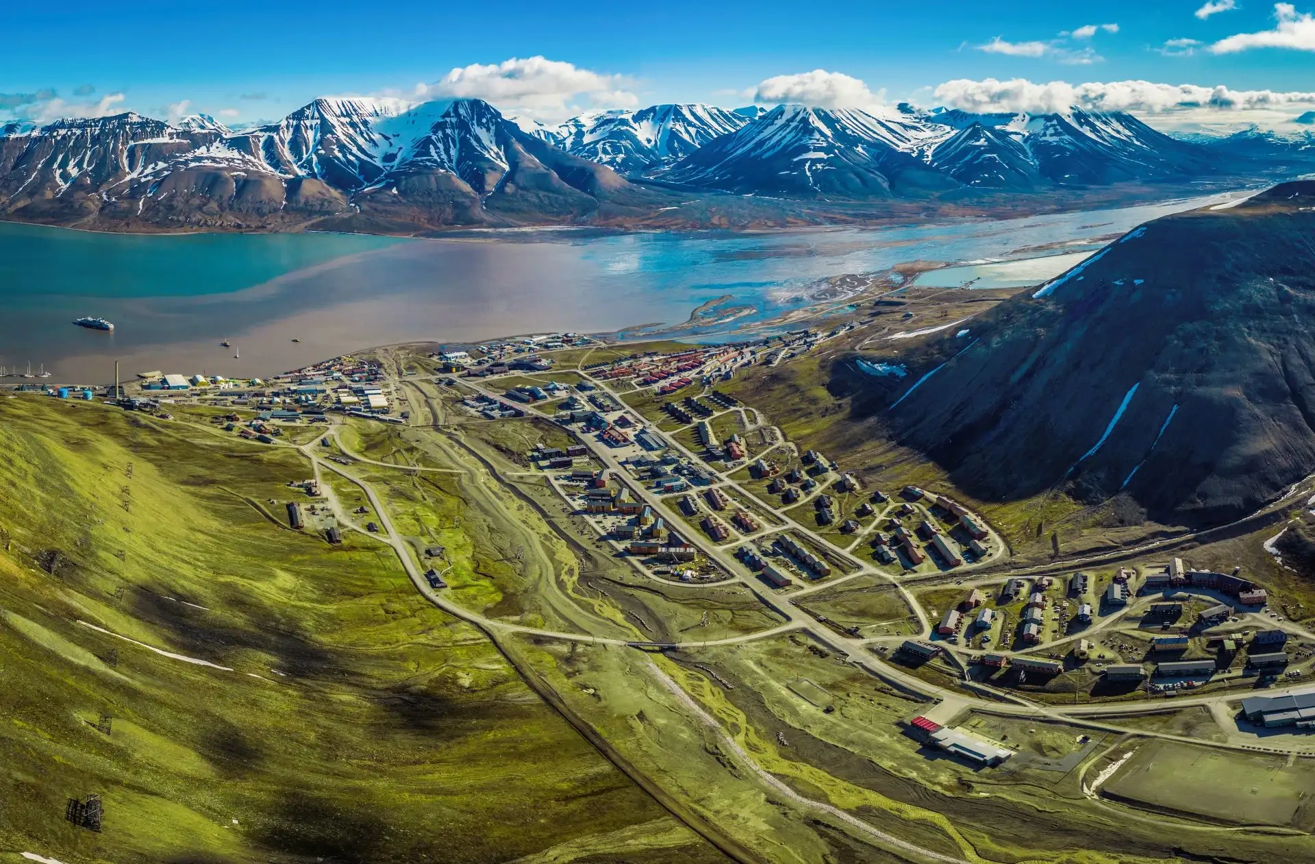 Fährhafen Longyearbyen