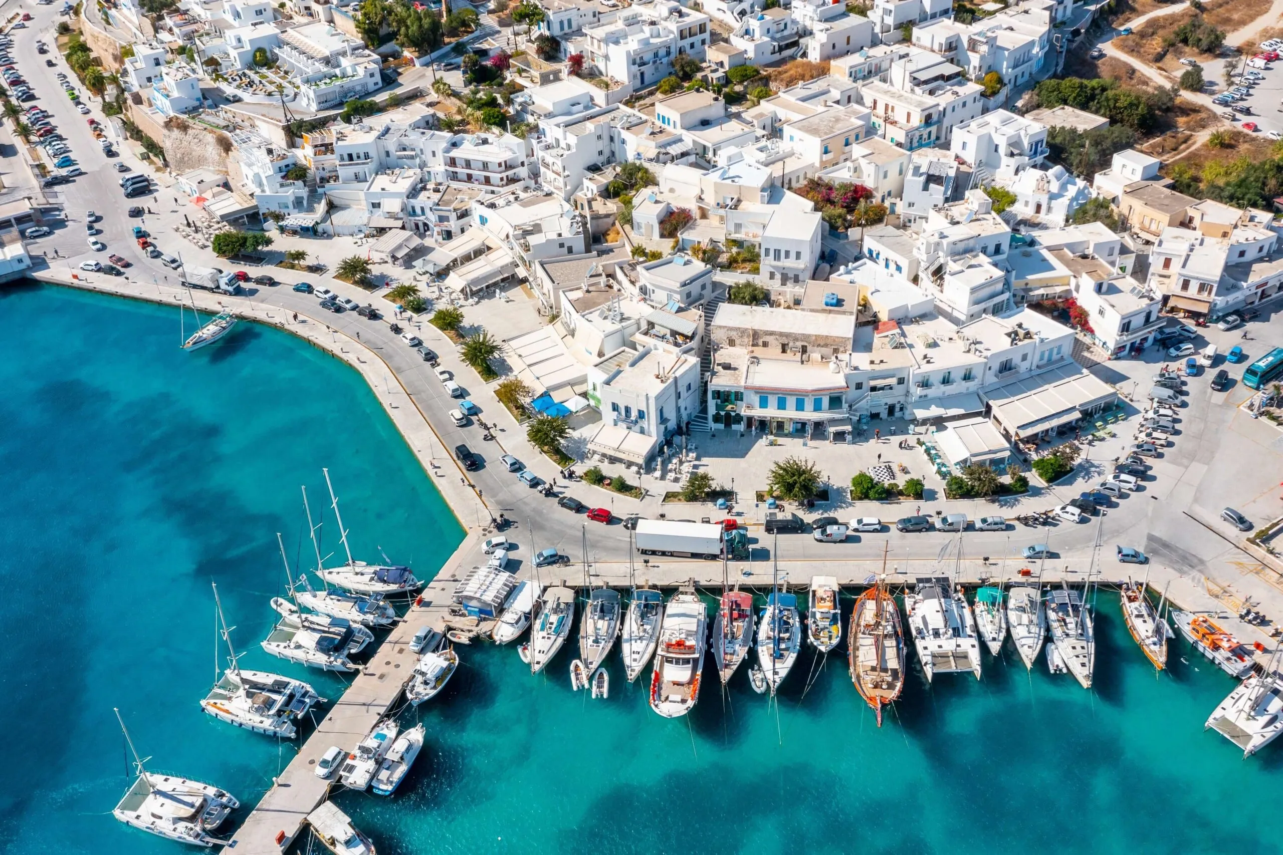 Fährhafen Milos
