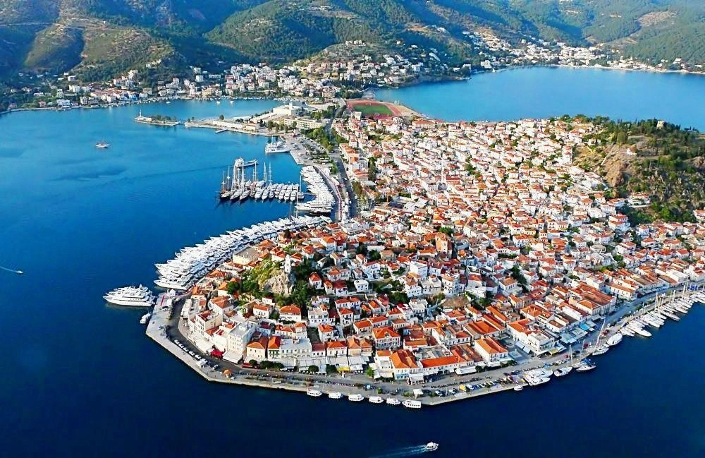 Fährhafen Poros