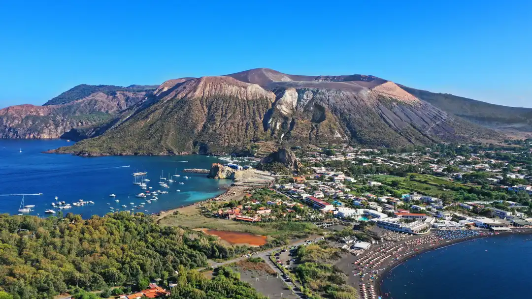 Fährhafen Stromboli