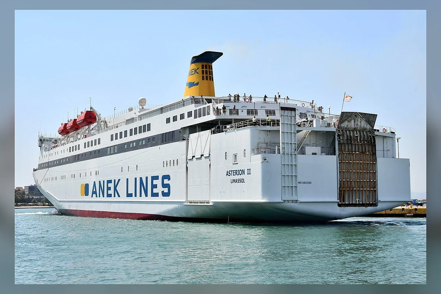 Fähre von ANEK Lines
