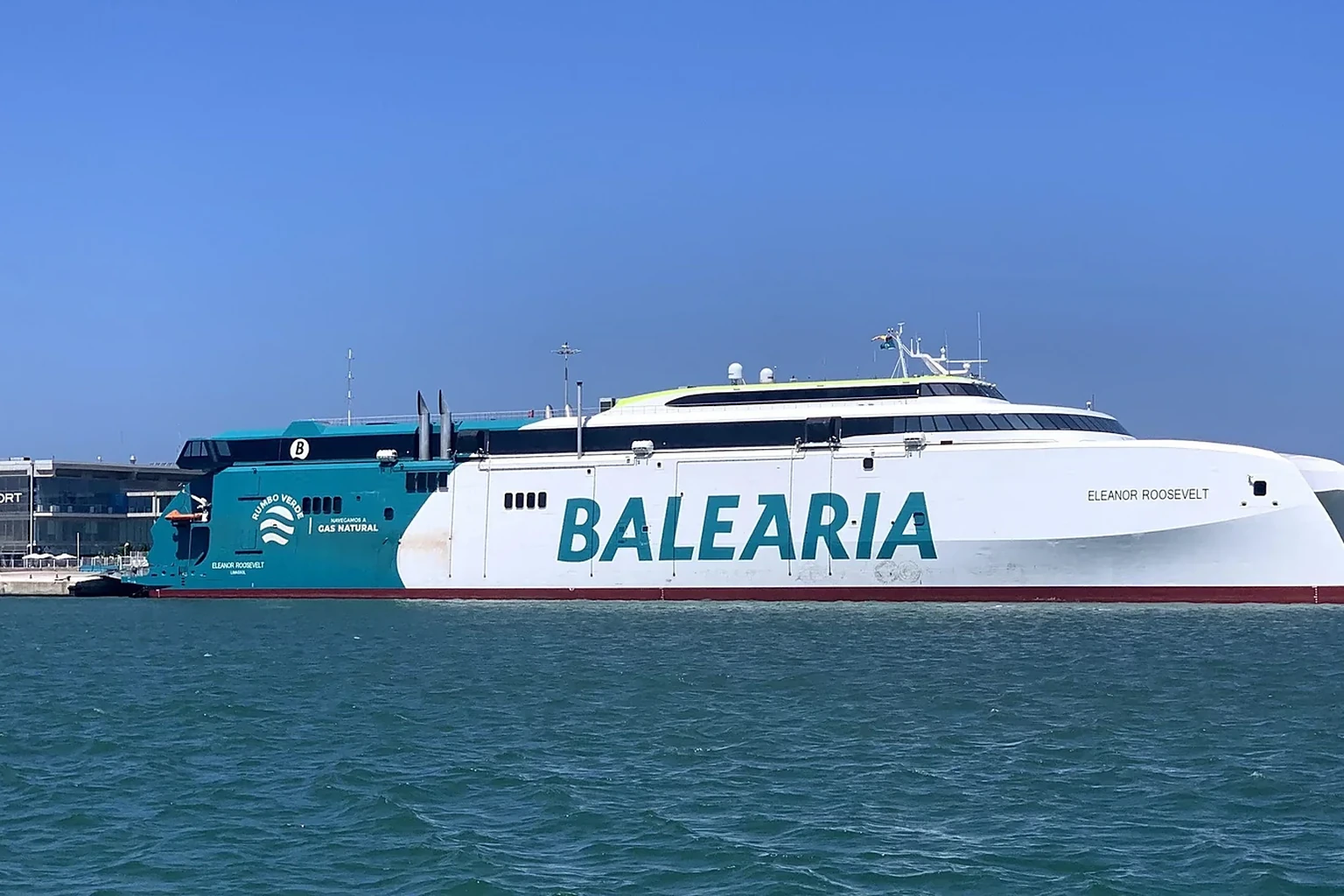 Baleària Passagier- und Fahrzeugfähre