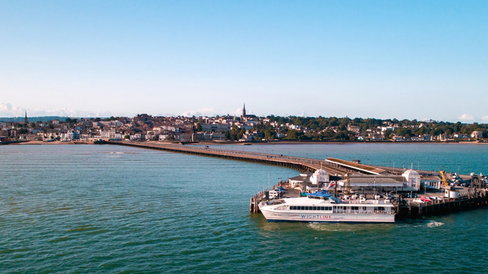 Wightlink FastCat am Ryde Pier