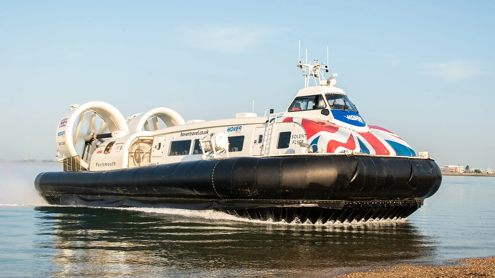 Passagier-Hovercraft von Hovertravel